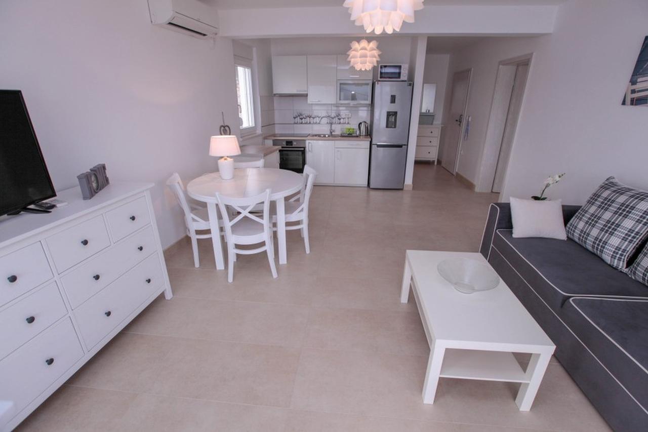 Apartment Zoya *