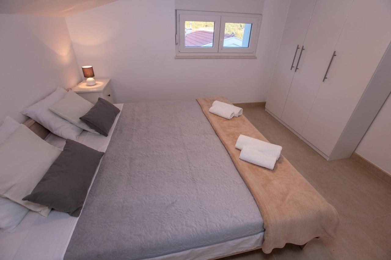 Zoya Apartment